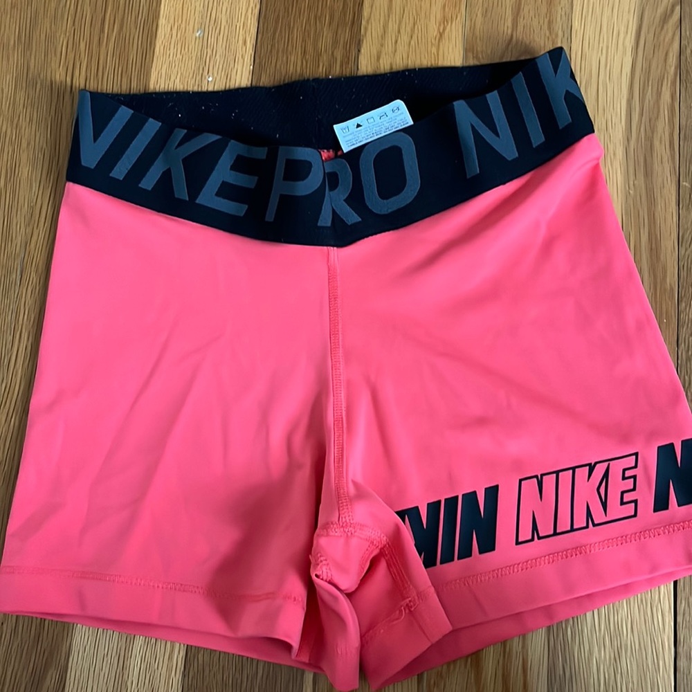 Nike pro spandex short